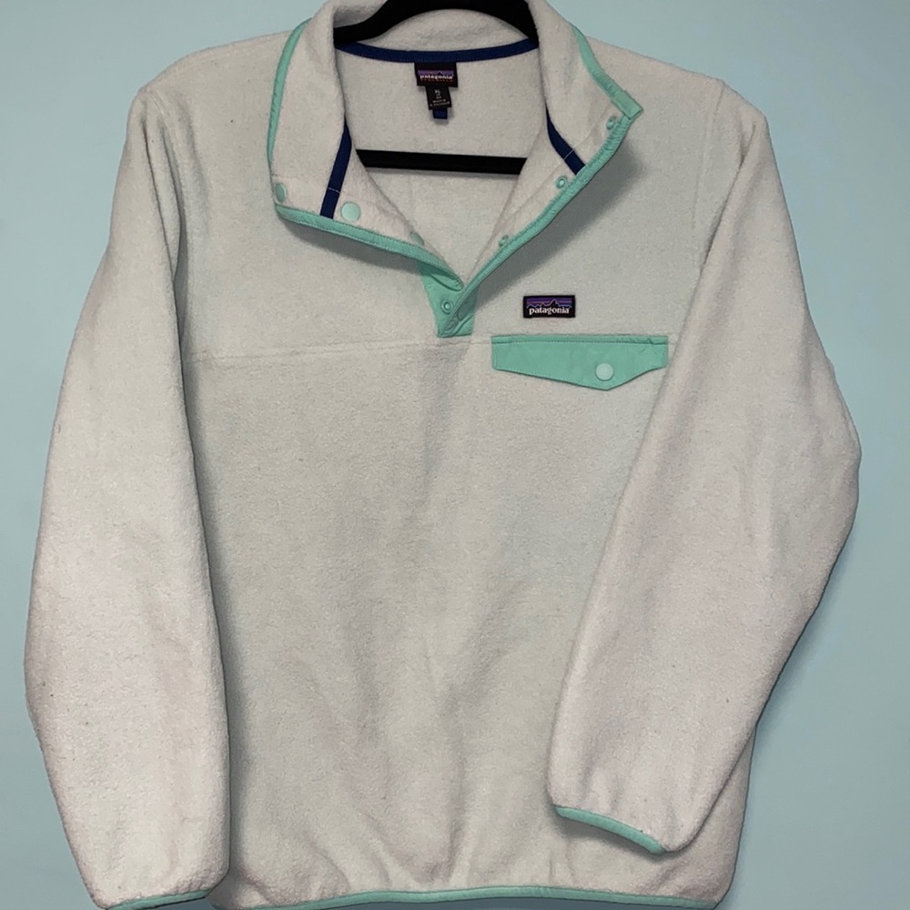 Girls Patagonia Top size XL/14 Mint Green